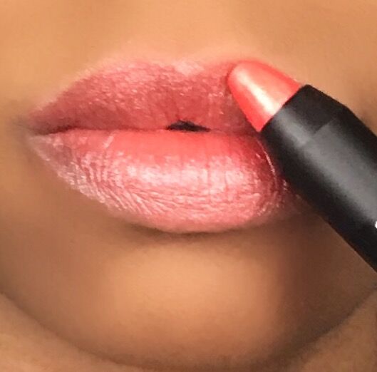 Be a Bombshell Lip Crayon in Some Beach